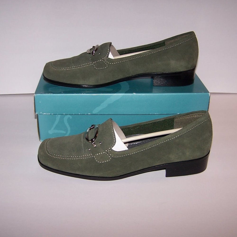 Life Stride Suede Loafers 9.5 M Juniper